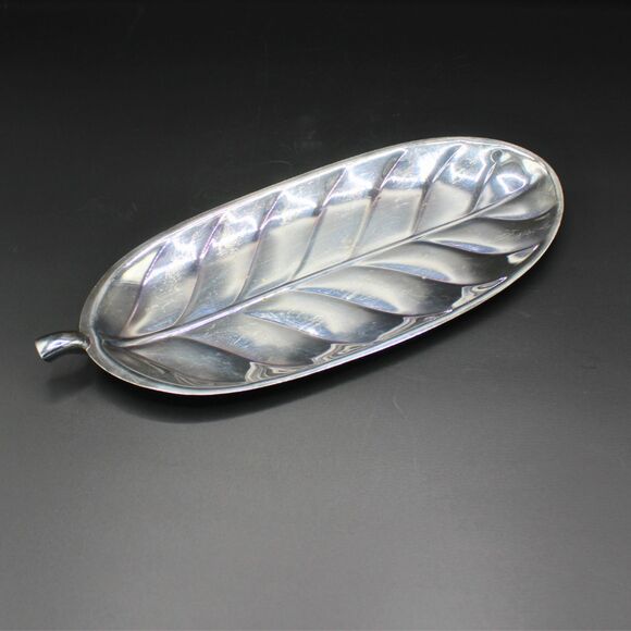 Vintage Silverplate Leaf Tray International Silver, Serving, Vanity, Jewelry - Picture 1 of 5